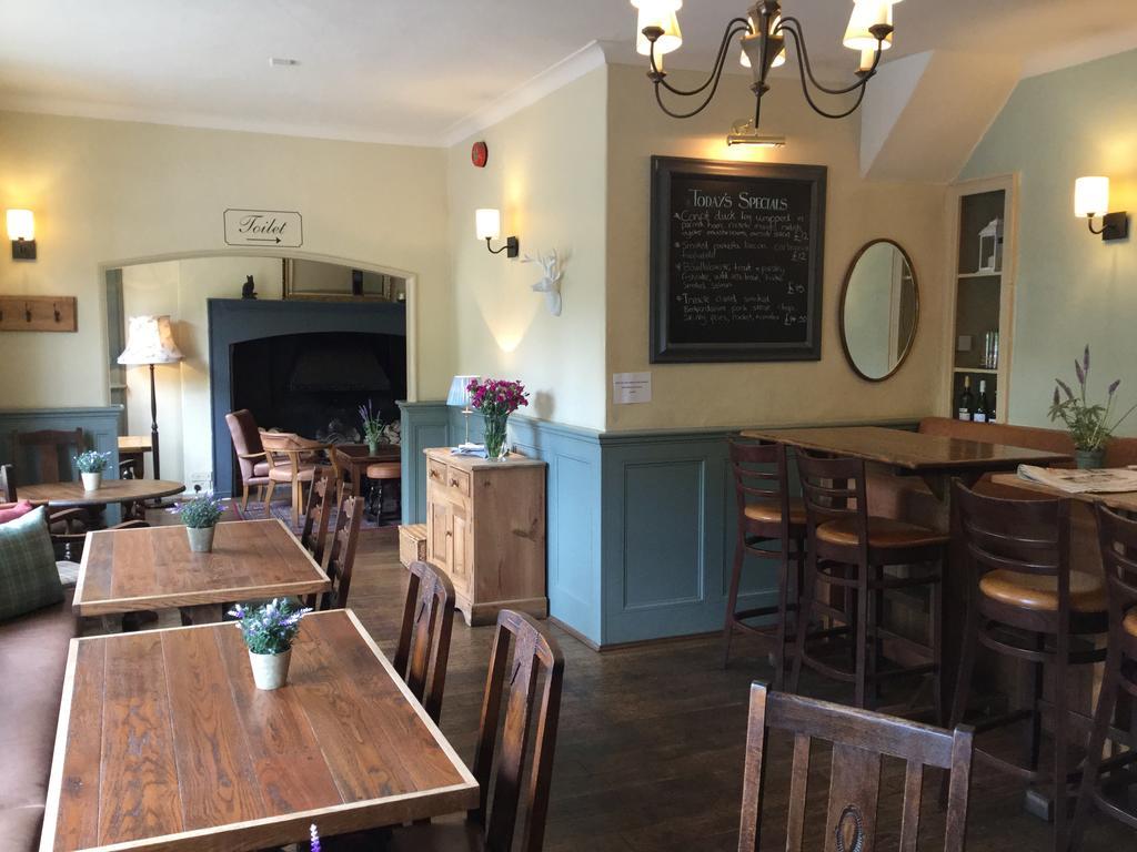 Three Tuns Ashwell Acomodação com café da manhã Exterior foto